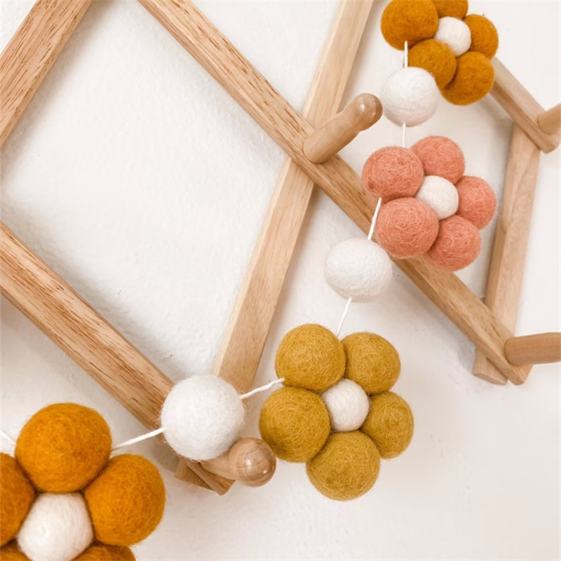 Karangan Bunga Daisy dari Kain - Baby Nursery Garland ulasan dan harga